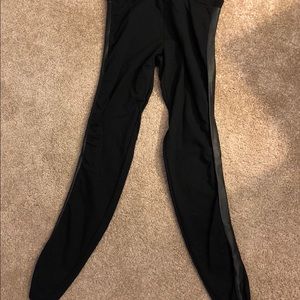 Black leggings with side leather pinstripe